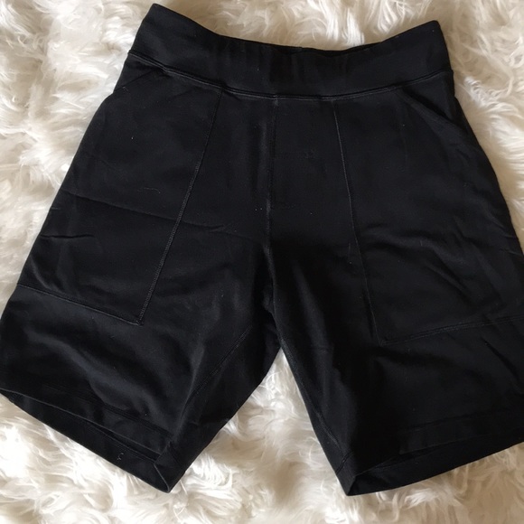 Men’s Lululemon shorts 9” - Picture 1 of 5